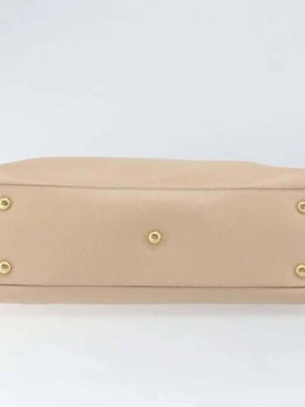 Salvatore Ferragamo Shoulder Bag Leather Gold Beige Auth ka111